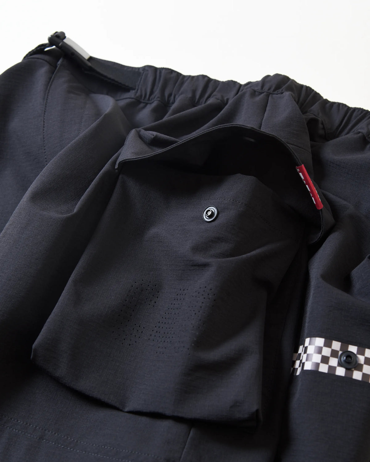 【Women‘s】RIPSTOP LAB SHORTS