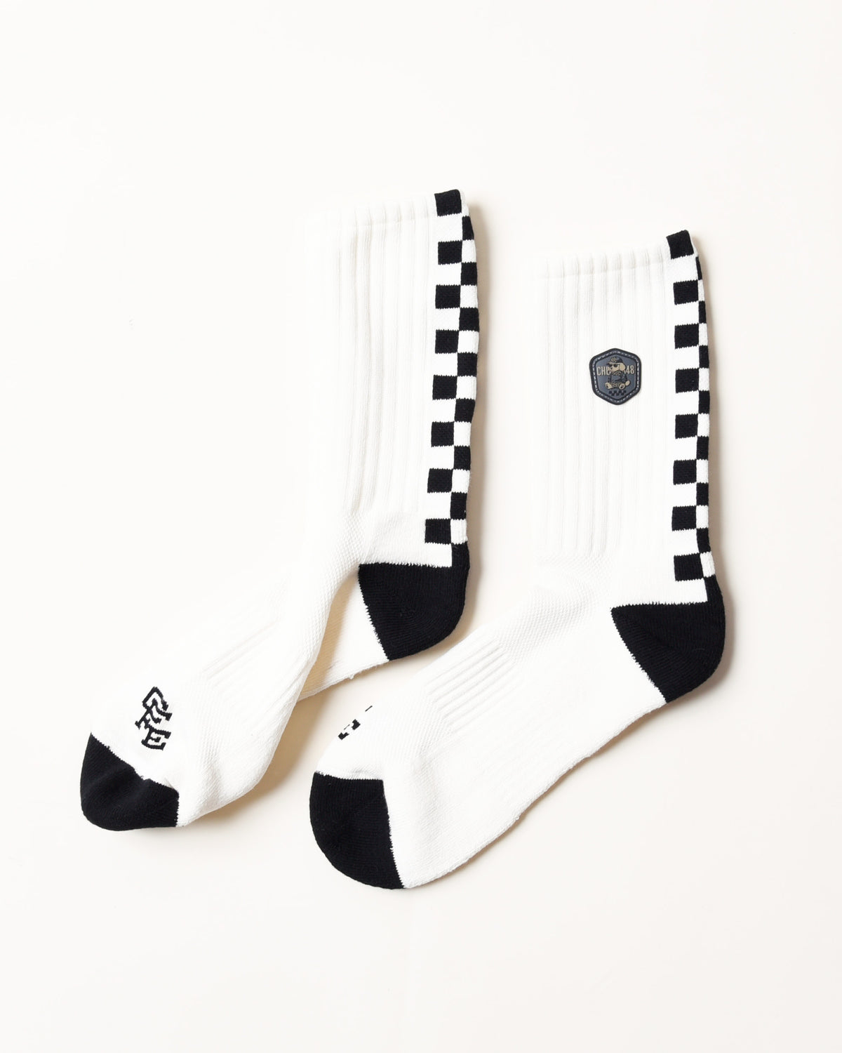 C48 NESE SOCKS